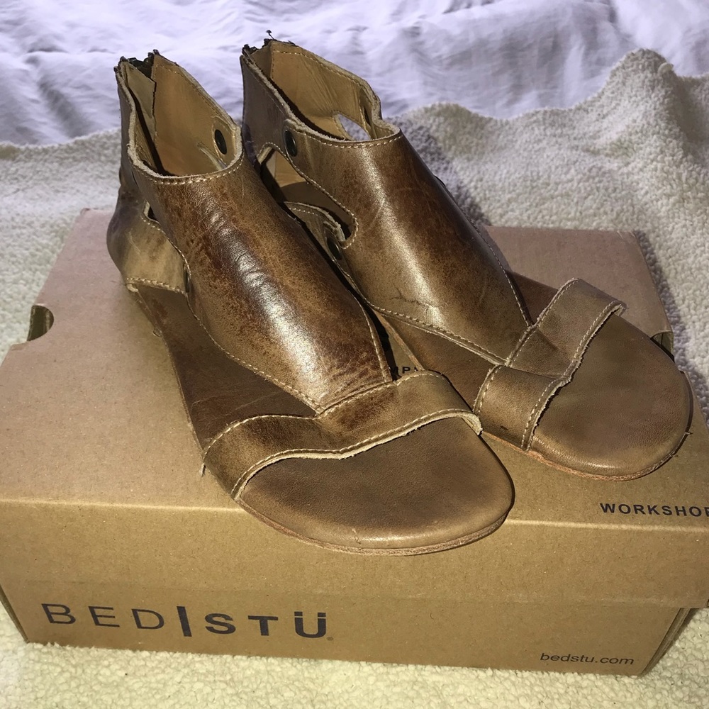 Bed Stu leather sandals. ⭐️Gently used